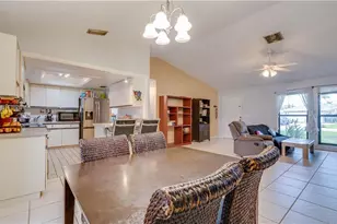 3609 SE 2nd Pl, Cape Coral, FL 33904 - Photo 6