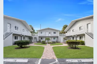 8071 Country Rd #206, Fort Myers, FL 33919 - Photo 2