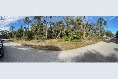 18106 Luscar Ave, Port Charlotte, FL 33954 - Photo 4