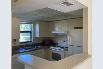 919 SE 8 Ter #5, Cape Coral, FL 33990 - Photo 4