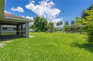 626 Retunda Pkwy W, Cape Coral, FL 33904 - Photo 6