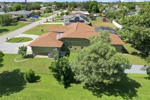1239 SE 23rd Ave, Cape Coral, FL 33990 - Photo 46