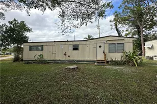 2268 Carlisle Ln, North Fort Myers, FL 33917 - Photo 2