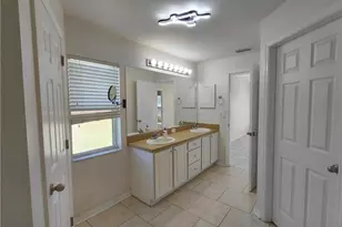 2013 NE 13th Pl, Cape Coral, FL 33909 - Photo 20