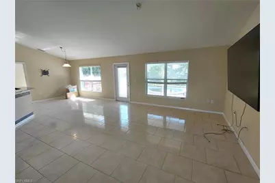 2013 NE 13th Pl, Cape Coral, FL 33909 - Photo 8