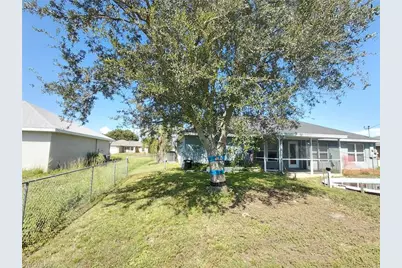 2013 NE 13th Pl, Cape Coral, FL 33909 - Photo 26
