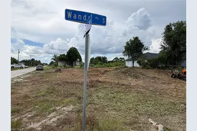 3104 Wanda Ave S, Lehigh Acres, FL 33976 - Photo 6