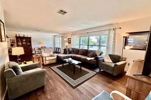17 Kansas Rd, Lehigh Acres, FL 33936 - Photo 8