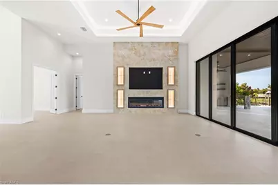111 Montrose Dr, Fort Myers, FL 33919 - Photo 14