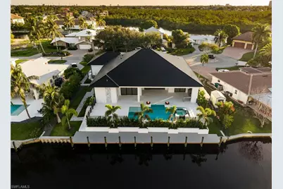 111 Montrose Dr, Fort Myers, FL 33919 - Photo 6
