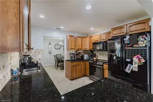2103 SE 8th Ave, Cape Coral, FL 33990 - Photo 2