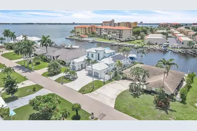1918 SE 40th St, Cape Coral, FL 33904 - Photo 50