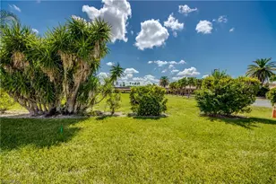 7019 Cedarhurst Dr, Fort Myers, FL 33919 - Photo 44