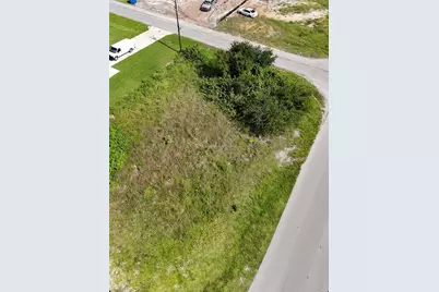 3401 15th St SW, Lehigh Acres, FL 33976 - Photo 2