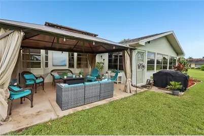 19906 Lake Vista Cir, Lehigh Acres, FL 33936 - Photo 24