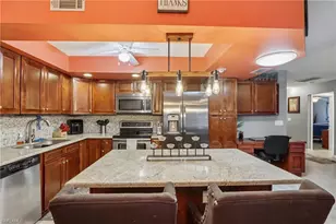 19906 Lake Vista Cir, Lehigh Acres, FL 33936 - Photo 10