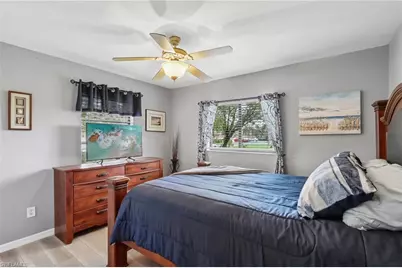 19906 Lake Vista Cir, Lehigh Acres, FL 33936 - Photo 18