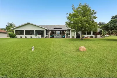 19906 Lake Vista Cir, Lehigh Acres, FL 33936 - Photo 28