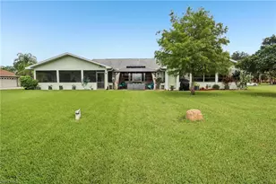 19906 Lake Vista Cir, Lehigh Acres, FL 33936 - Photo 28