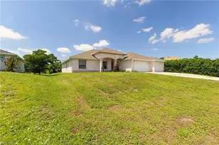 1920 NE 20th Pl, Cape Coral, FL 33909 - Photo 4