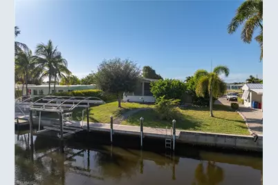 4826 Sandpiper Dr SW, Saint James City, FL 33956 - Photo 22