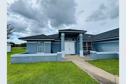 1906 SW 15th Pl, Cape Coral, FL 33991 - Photo 2