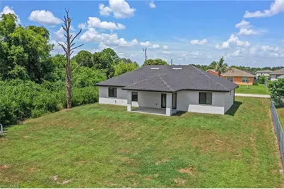 3805 6th St W, Lehigh Acres, FL 33971 - Photo 32