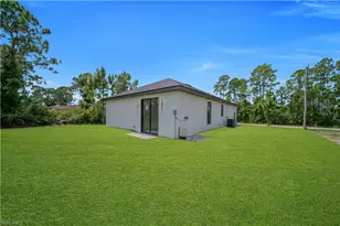 1070 Fayette Ave, Lehigh Acres, FL 33974 - Photo 26