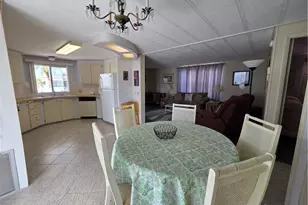 561 Winning Way, North Fort Myers, FL 33917 - Photo 6