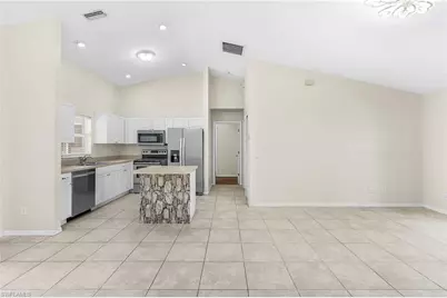5215 SW 16th Pl, Cape Coral, FL 33914 - Photo 6
