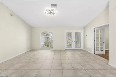 5215 SW 16th Pl, Cape Coral, FL 33914 - Photo 4