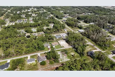 918 Hooper Ave, Lehigh Acres, FL 33974 - Photo 20