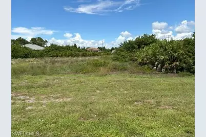 3102 23rd St SW, Lehigh Acres, FL 33976 - Photo 1