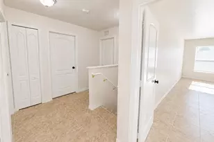918 Marilyn Ave S, Lehigh Acres, FL 33974 - Photo 16