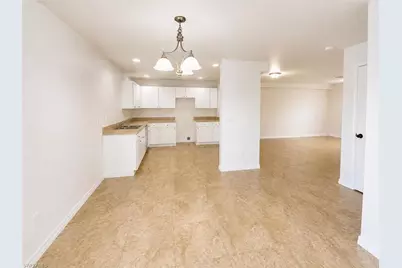 918 Marilyn Ave S, Lehigh Acres, FL 33974 - Photo 6