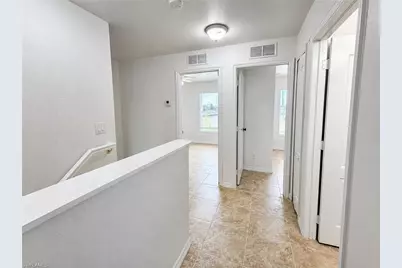 918 Marilyn Ave S, Lehigh Acres, FL 33974 - Photo 12