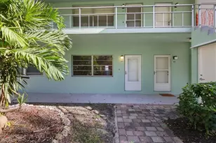 3225 E Riverside Dr, Fort Myers, FL 33916 - Photo 1