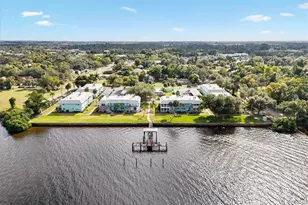 3225 E Riverside Dr, Fort Myers, FL 33916 - Photo 26