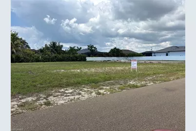 3729 SW 2nd St, Cape Coral, FL 33991 - Photo 1