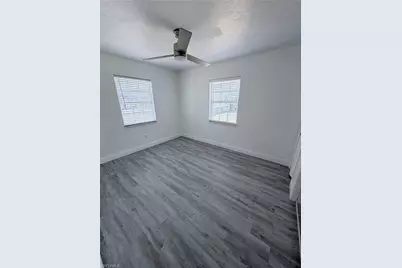 818 SW 8th Ct, Cape Coral, FL 33991 - Photo 12