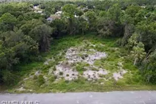 617 Columbus Ave, Lehigh Acres, FL 33972 - Photo 1