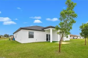 726 Gretchen Ave S, Lehigh Acres, FL 33973 - Photo 12