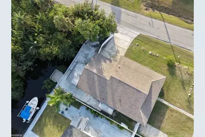 56 Cardinal Dr, North Fort Myers, FL 33917 - Photo 2