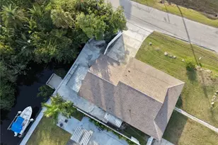 56 Cardinal Dr, North Fort Myers, FL 33917 - Photo 2