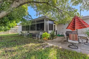 1402 SE 8th Pl, Cape Coral, FL 33990 - Photo 24