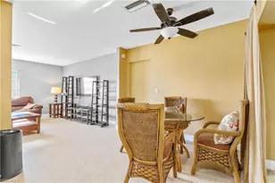 1402 SE 8th Pl, Cape Coral, FL 33990 - Photo 12