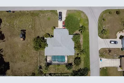 410 SE 2nd St, Cape Coral, FL 33990 - Photo 4