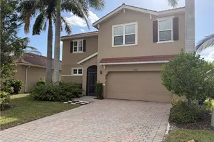 3272 Royal Gardens Ave, Fort Myers, FL 33916 - Photo 2