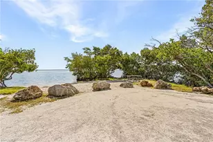 3742 Tangelo Dr, Saint James City, FL 33956 - Photo 28