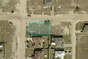 1429 NE 4th Pl, Cape Coral, FL 33909 - Photo 1